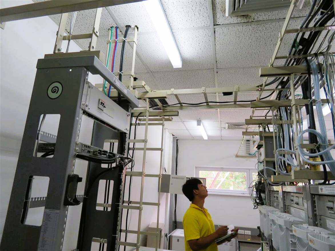 SR Telecom (Bangkok) - Home